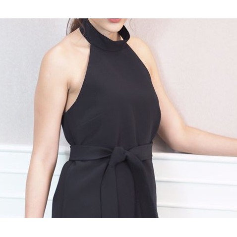 Coming soon... moly top เสื้อคล้องคอ เว้าหลัง