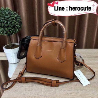 CHARLES &amp; KIETH DOUBLE ZIP STRUCTURED BAG 2018 ของแท้ ราคาถูก