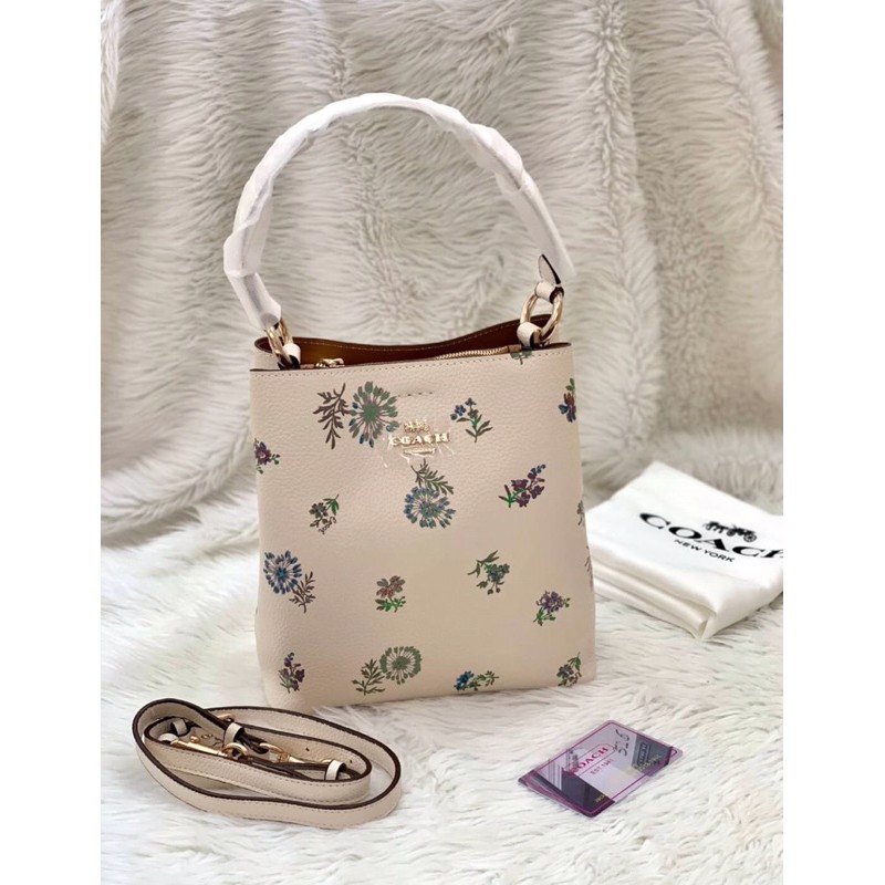 COACH SMALL TOWN BUCKET BAG WITH DANDELION FLORAL PRINT