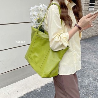 ☘️Naomi bag มี3สี กระเป๋าสะพายหนังดี🤍 หนังนุ่ม คุ้มราคามากๆ ใบใหญ่ใส่ของ เอกสาร หรือเสื้อผ้าเดินทาง ได้สบายๆ