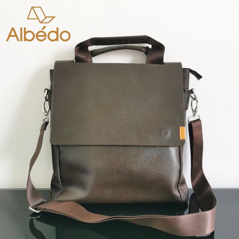 กระเป๋าสะพายข้าง • ยี่ห้อ Albedo 💥 #กระเป๋ามือสอง