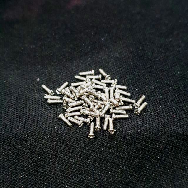 น็อต สำหรับ Tamagotchi รุ่นจอขาวดำ (ชุดละ10ตัว)