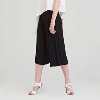 Hamburger studio กางเกง รุ่น "Pleated Culottes" G0185 สีดำ/สีน้ำตาล