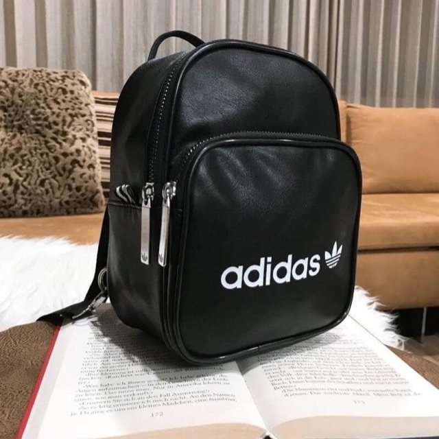 💯 Don’t Miss! ADIDAS 2WAY MINI BACKPACK🍭