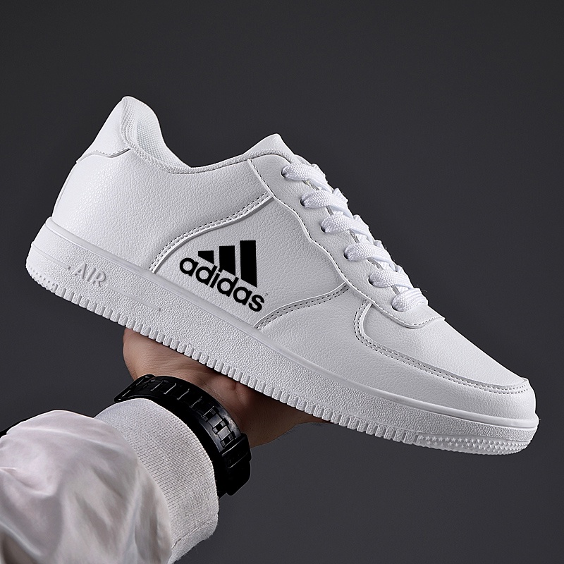 รองเท้าแฟชั่นสำหรับผู้ชายและผู้หญิง รองเท้าลำลองและรองเท้ากีฬา ไซส์ใหญ่+