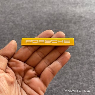 โลโก้ PORSCHE สีทอง ชิ้นงานอลูมิเนียมบาง ขนาด 7.3x1.2cm