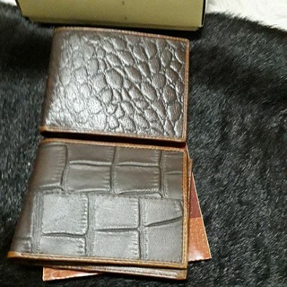 กระเป๋าหนังสัตว์ใหญ่ แปลก Emboss wallet bifold101