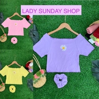 เสื้อครอปปาดไหล่ปักดอกเดซี่ แถมโดนัทรัดผมค่ะ🎀