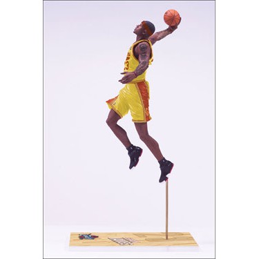McFarlane's NBA Series 17 LeBron James (Collector Level Gold) Cleveland Cavalier