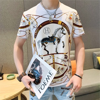 hkboy 👾🎊เสื้อคอกลมพิมพ์ลายอาร์ตลายม้าเท่ๆ🐎ผ้านิ่มเด้ง ใส่แล้วมีสง่าราศีขึ้นมาเลยทีเดียวจัดเลยอย่ารอช้า💸💸💸