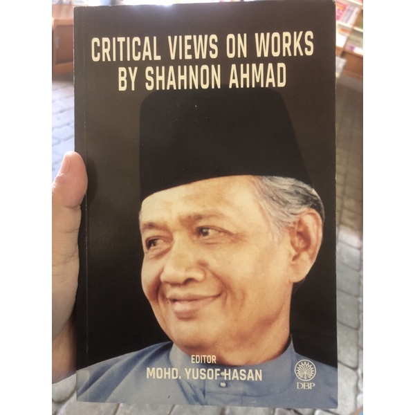 CRITICAL VIEWS บน WORKS โดย SHAHNON ANMD