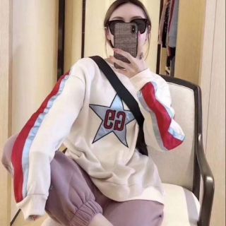 🧥เสื้อสเวตเตอร์ ผ้าไฮเอ็น ⭐งานปักดาว สีครีม