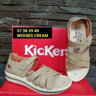 (จ่ายเงินปลายทาง) Wedges SLOP CREAM รองเท้าเชือก ผู้หญิง FEMINIM Campus KICKER