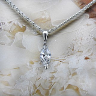 Finejewelthai จี้เงิน จี้หยดน้ำ จี้เพชรสังเคราะห์ เงินแท้ / Diamond CZ-Silver925-Pendant - P1112cz