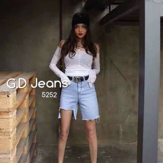 G.D.Jeans รุ่น 5252#กางเกงยีนส์ผ้าด้านสามสวนสีฟอกตัดขาดเซอร์ๆ  🐬💦