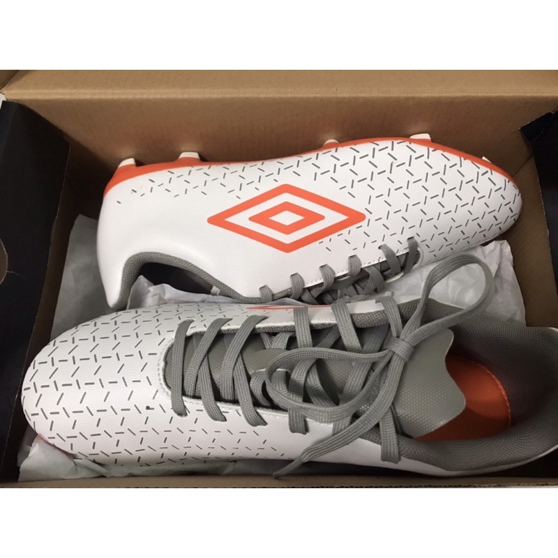 รองเท้าฟุตบอล Umbro velocita V league FG