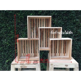 (พร้อมส่ง)ชั้นวางโมเดล ติดผนัง ไม้สักแท้