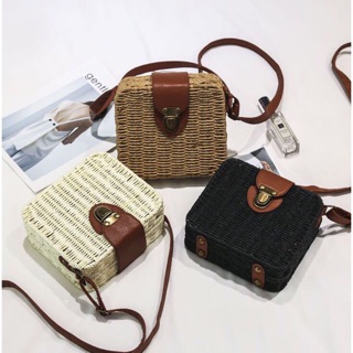 กระเป๋าสาน Square bag