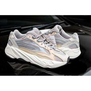 🤓Adidas Yeezy Boost 700 v2 "Cream"