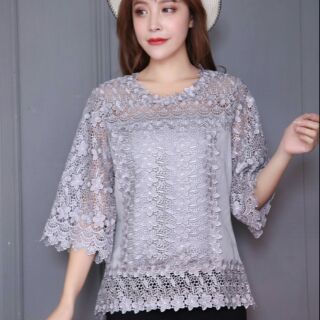 เสื้อลูกไม้พรีเมี่ยม อก 38/40/42/44/46 แขนสามส่วน คอกลม มาใหม่ล่าสุดค่ะ ไม่มีซิป เป็นงานสวม ลายดอกไม้เก๋ๆ