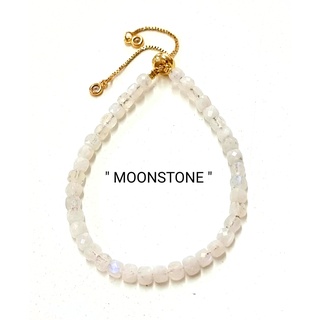 ข้อมือลูกเต๋า" MOONSTONE" "มูนสโตน"