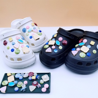 CROCS ใหม่ ชุดเข็มกลัดอะคริลิค ถอดได้ อุปกรณ์เสริมรองเท้า DIY สําหรับผู้หญิง