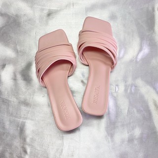 รองเท้าส้นสูงสีชมพูพาสเทล สีเหลืองพาสเทลสุดน่ารัก แบบสวยเก๋ ใส่สวย สูงเพรียว ส้นสูง 2 นิ้วค่า Size 36-40 Price 299