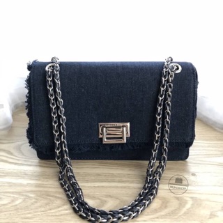 Charles &amp; Keith Push-Lock Shoulder Bag สี navy