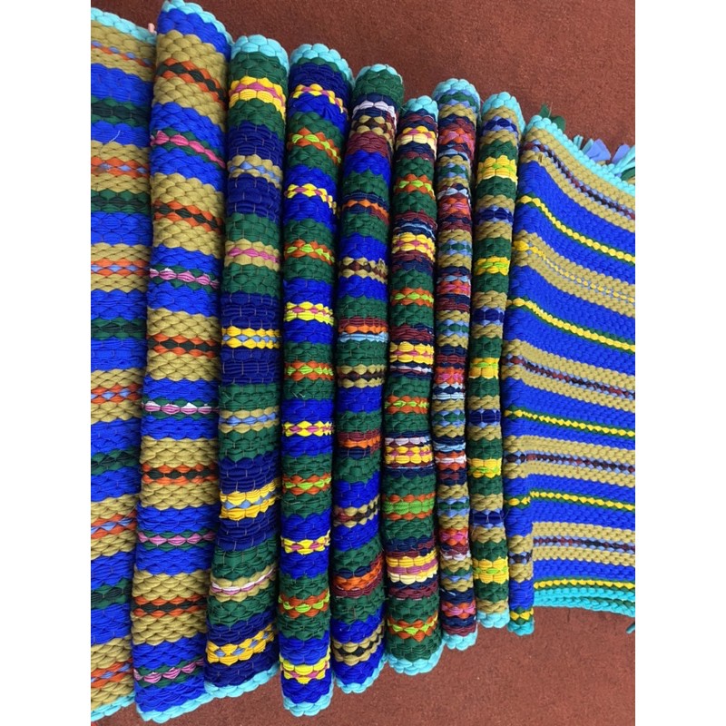 (ราคาส่ง 25.-) พรมเช็ดเท้า OTOP แบบถักทอมือ คละสี  ผืนใหญ่ ทอสวย น่าใช้ ผ้าแน่น - รูปที่ 3