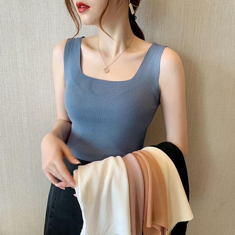 พร้อมส่ง เสื้อกล้ามไหมพรมเกาหลี คอเหลี่ยม สามารถใส่ได้ทุกเทศกาล ใส่ทำงาน ใส่เที่ยว สวยมากกกก
