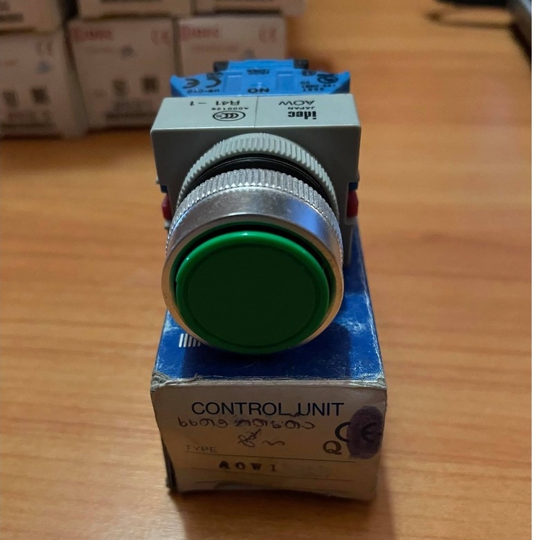 สวิตซ์กด 1NC รุ่น AOW101-G 22มิล "IDEC"