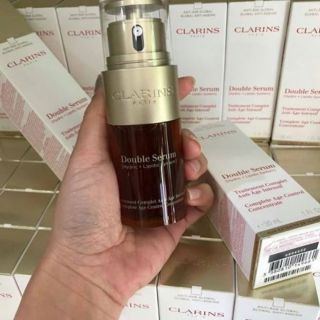 Clarins Double Serumจากสารสกัดธรรมชาติกว่า 20 ชนิด ช่วยต่อต้านทุกสัญญาน