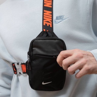 กระเป๋าคาดอกมินิ Nike ของแท้