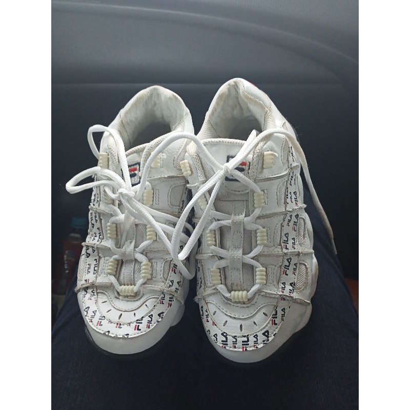 รองเท้าFiraแท้ ตามสภาพค่ะ