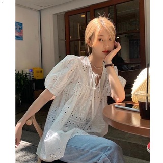 Chuuchop_พร้อมส่ง(C7072) 🌈☁️ CLOUD LACE blouse เสื้อแขนสั้นสีขาวลายลูกไม้แต่งระบาย