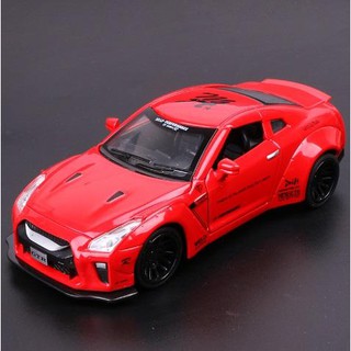 โมเดลรถยนต์Nissan GTR super run sound and light pull back door 1:32 alloy car    สีแดง