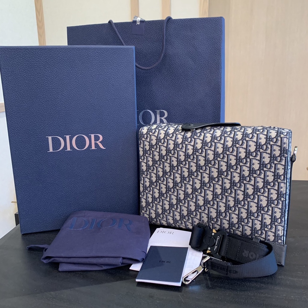 [CO220905955] Dior / Oblique Lingot Messenger Bag / [CO220704866] Gucci / Sync Rubber Unisex Watch