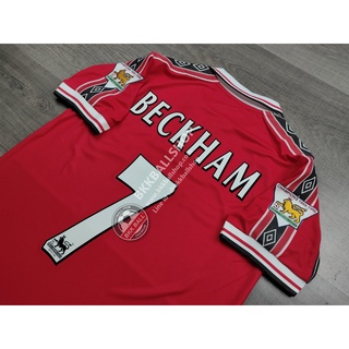 [Retro] - เสื้อฟุตบอล ย้อนยุค แมนยู Home เหย้า คอซิป 1998/99 พร้อมเบอร์ชื่อ 7 BECKHAM 16 KEANE 18 SCHOLES 20 SOLKSJAER