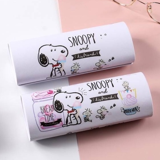 SNOOPY กล่องแว่น กล่องแว่นตา GLASSES CASE ทรงใหม่ ลาย สนูปปี้ ขาว ชมพู ตลับแว่น ฝาปิด (แม่เหล็ก) ขนาด 5.5 x 3.5 MNN