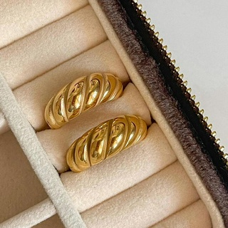 LAC.COLLECTION - Croissant Ring / แหวนครัวซองต์ สีทอง