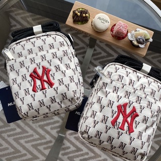 แท้ 💯 MLB monogram/ Wool fleece mini cross bag NY กระเป๋าสะพายข้าง สีขาว/สีชมพู