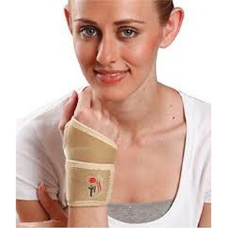 อุปกรณพยุงข้อมือ แขนและนิ้วหัวแม่มือแบบมีแกน TYNOR J03 WRIST BRACE WITH THUMB NEOPRENE