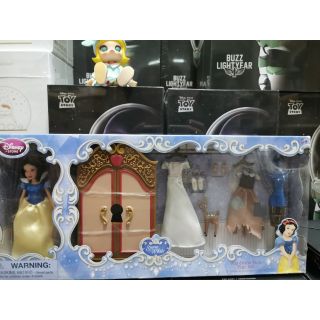 Snow white wardrobe doll play set