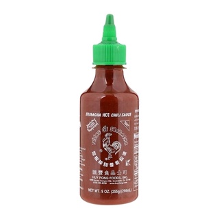 ซอสพริกศรีราชา Huy Fong Food Sriracha Hot Chill Sauce 266ml