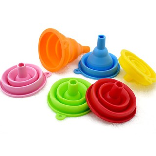 กรวยกรอกน้ำ 8.3 cm ทรงกลม พับได้ พกพาสะดวก  silicone foldable funnel