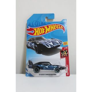 รถเหล็ก Hotwheels 69 DODGE CHARGER DAYTONA น้ำเงิน (ib011)