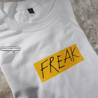 "FREAK" เสื้อยืดสกรีน สวมใส่สบาย