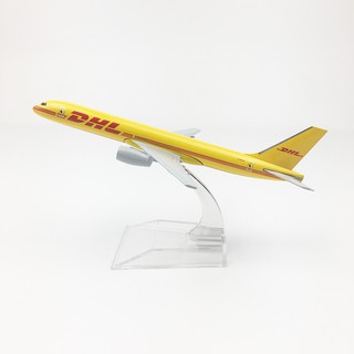 [16cm] โมเดลเครื่องบิน DHL 757 (Aircraft Metal Model) วัสดุทำจากเหล็ก พร้อมฐาน ของเล่น ของสะสม