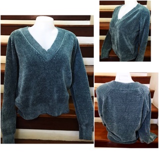 Lindex green v-neck sweater ไซส์ M สภาพ 100