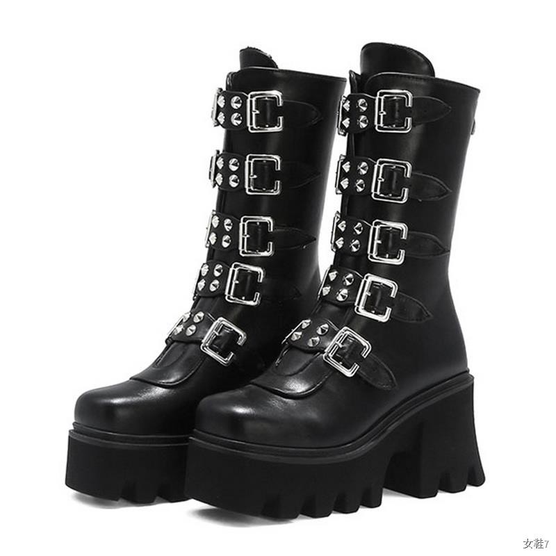 Combat clearance boot wedges